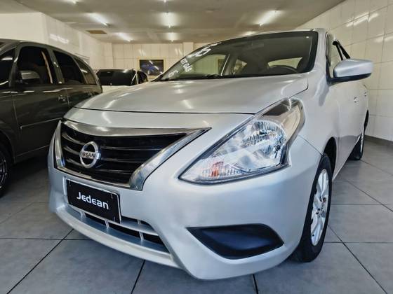 NISSAN VERSA 1.6 16V FLEX SV 4P MANUAL NISSAN VERSA 1.6 16V FLEX SV 4P MANUAL